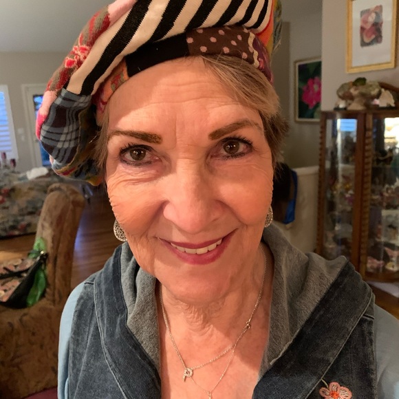 Meet your Posher, Phylise - Picture 3 of 3